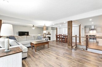 56 Tallyho Dr in Springfield, MA - Building Photo - Building Photo