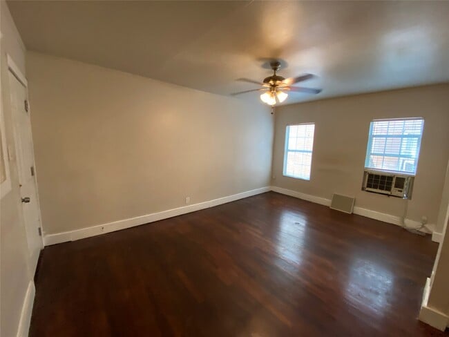 property at 1624 Holman St