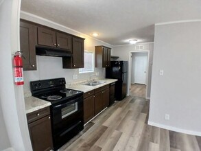 1400 Banana Rd in Lakeland, FL - Building Photo - Building Photo