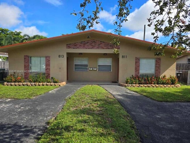 property at 811 SW 13th St