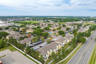 Eaglerock Village Apartments in Wichita, KS - Foto de edificio - Building Photo