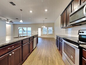 646 Welcome Home Dr in Middleburg, FL - Building Photo - Building Photo