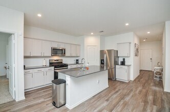 11921 Summer Oak Trl in Willis, TX - Building Photo - Building Photo