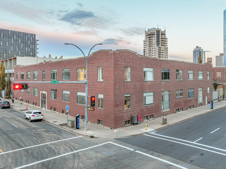 Seventh Street Lofts in Edmonton, AB - Building Photo