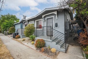 635 W Avenue 28 in Los Angeles, CA - Building Photo