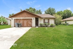 3338 Fox Ridge Dr in Winter Haven, FL - Building Photo