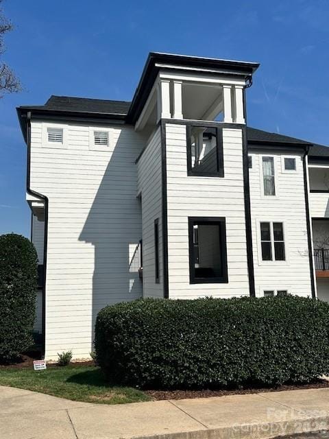 18731 Vineyard Point Ln