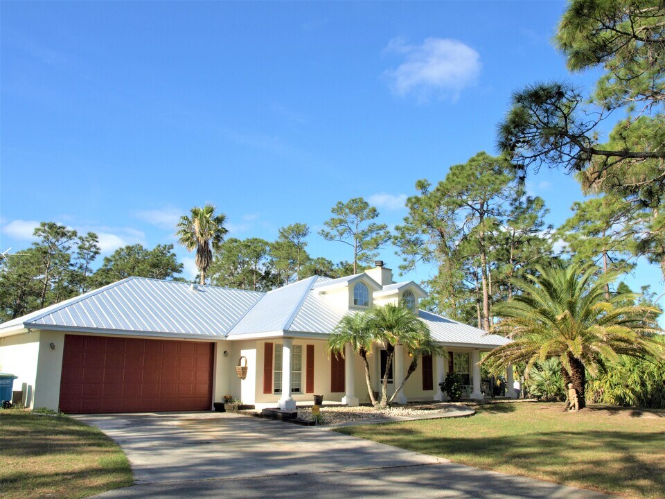 4566 Serna Ave in Malabar, FL - Building Photo