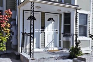 102 Allston St in Boston, MA - Building Photo