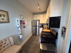 3010 Wisconsin Ave NW in Washington, DC - Building Photo - Building Photo