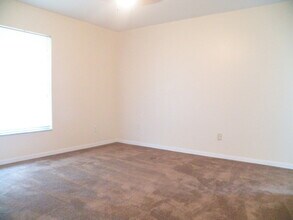 3621 N 54th St in Tampa, FL - Building Photo - Building Photo