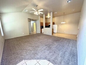 3617 Vanguard Dr in Yukon, OK - Building Photo - Building Photo