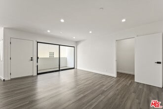 1254 9th St in Santa Monica, CA - Building Photo - Building Photo