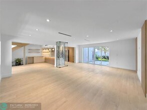 729 NE 17th Terrace in Fort Lauderdale, FL - Building Photo - Building Photo