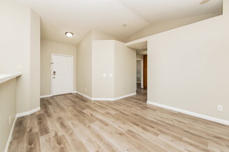 3008 Silver Canyon Ln in North Las Vegas, NV - Building Photo - Building Photo
