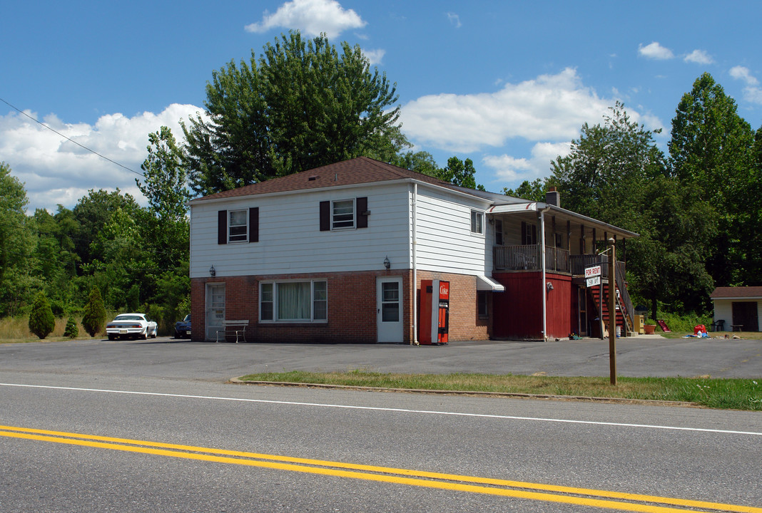 16925 Virginia Ave in Williamsport, MD - Building Photo