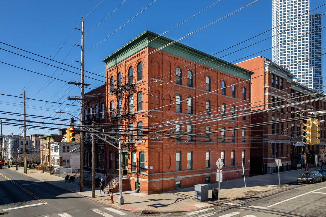 267 Baldwin Ave in Jersey City, NJ - Building Photo