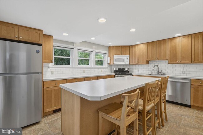 property at 432 Plainsboro Rd