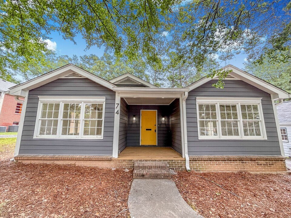 74 Austin Ave NE in Marietta, GA - Building Photo