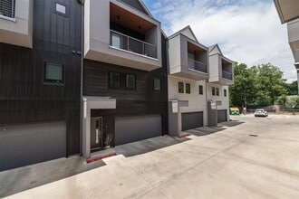 5924 S Congress Ave in Austin, TX - Building Photo - Building Photo