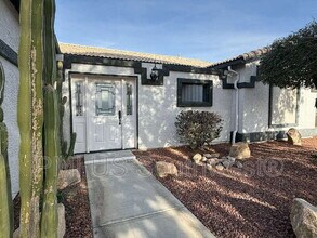 2917 Desert Vista Dr in Bullhead City, AZ - Building Photo - Building Photo