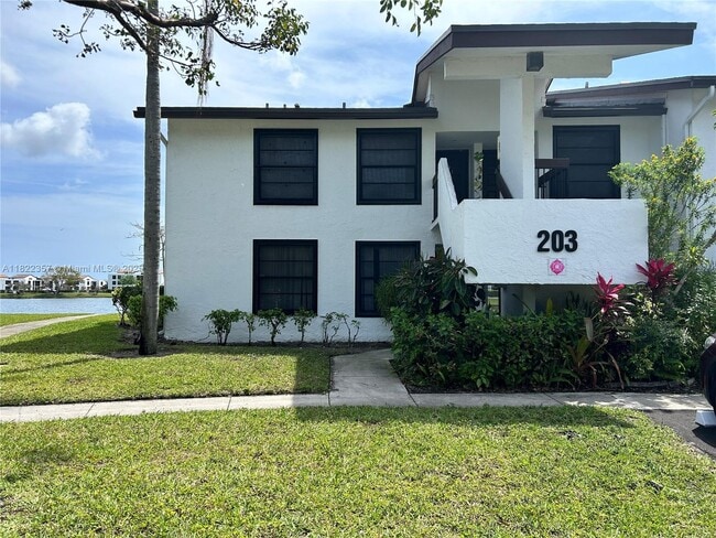 property at 203 Lake Pointe Dr