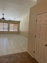 14815 W Port Royale Ln in Surprise, AZ - Building Photo - Building Photo