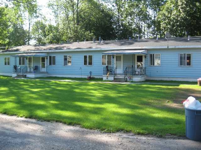 655 Cradle Ave in Angola, NY - Foto de edificio