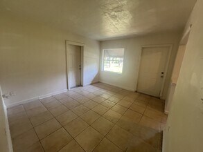 4227 Lake Lawne Ave in Orlando, FL - Building Photo - Building Photo