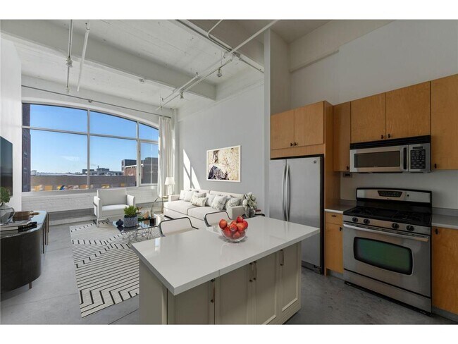 700 N Washington Ave