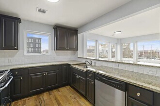 42 Norfolk St, Unit 013 in Newark, NJ - Building Photo - Building Photo