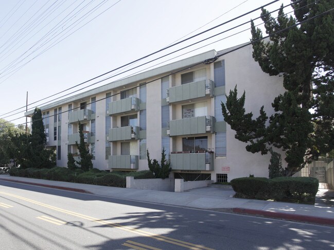 Toluca Embassy in North Hollywood, CA - Building Photo - Building Photo