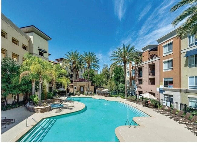 24595 Town Center Dr, Unit 3102 in Santa Clarita, CA - Building Photo - Building Photo