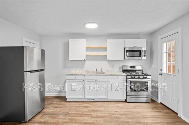 3611 Baytree St in Pittsburgh, PA - Building Photo - Building Photo