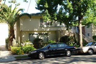 1460 Bellevue Ave in Burlingame, CA - Building Photo
