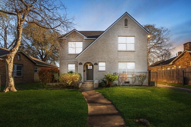 property at 3005 Arbor St