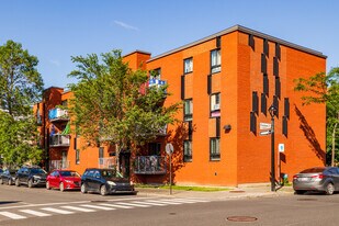 2525-2535 Logan Rue in Montréal, QC - Building Photo