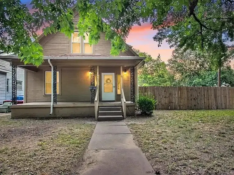 204 N Martinson St in Wichita, KS - Building Photo