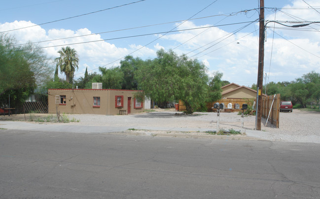 2614 N Balboa Ave in Tucson, AZ - Building Photo - Building Photo