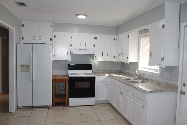 849 Nantes Way in Pensacola, FL - Building Photo - Building Photo