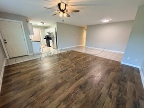 305 E Claude St in Lake Charles, LA - Building Photo - Building Photo