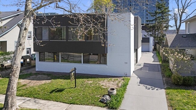 property at 709 Ann St