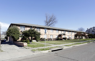 5717-5729 Martel Ave Apartments