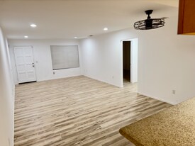1009 Nimrod Ct in Bakersfield, CA - Building Photo