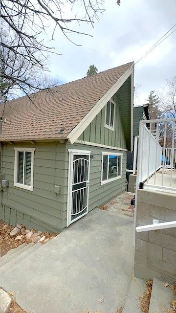 2418 Fir Dr in Running Springs, CA - Building Photo - Building Photo