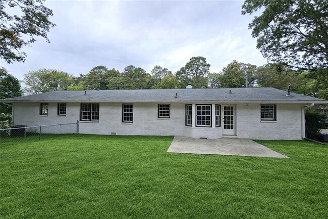 999 Braselton Hwy in Lawrenceville, GA - Building Photo - Building Photo