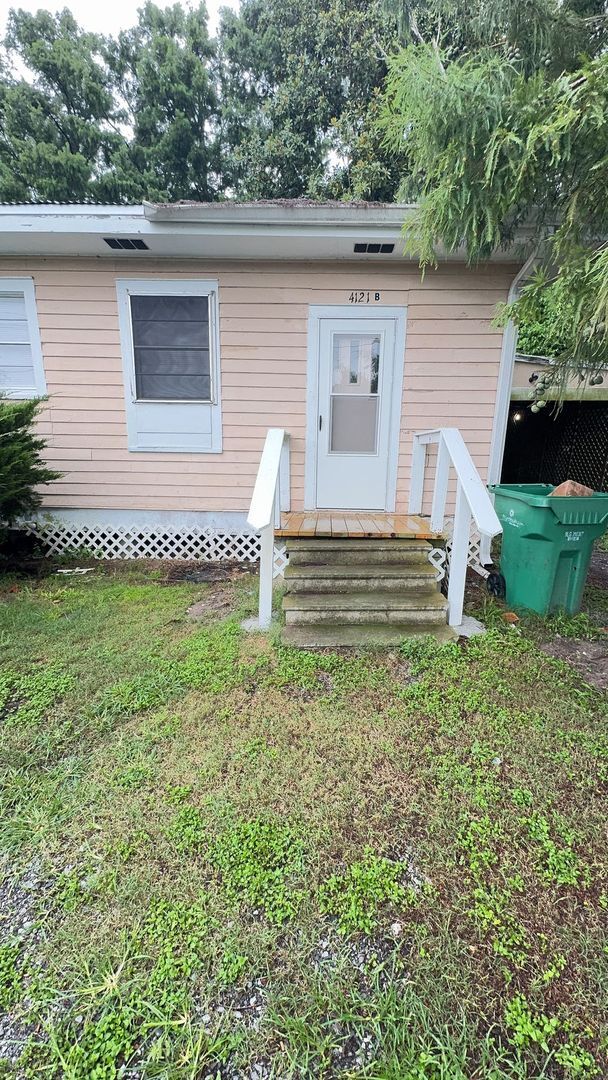 property at 4121 LA-1