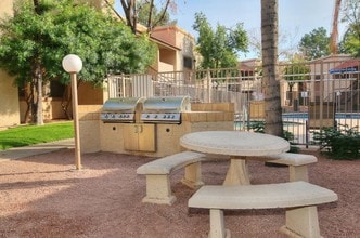 Marabrisa Condominiums in Mesa, AZ - Building Photo - Building Photo