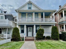 11 Bath Ave in Ocean Grove, NJ - Building Photo
