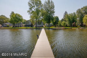 Luxury Lake Living in Vicksburg, MI - Building Photo - Building Photo